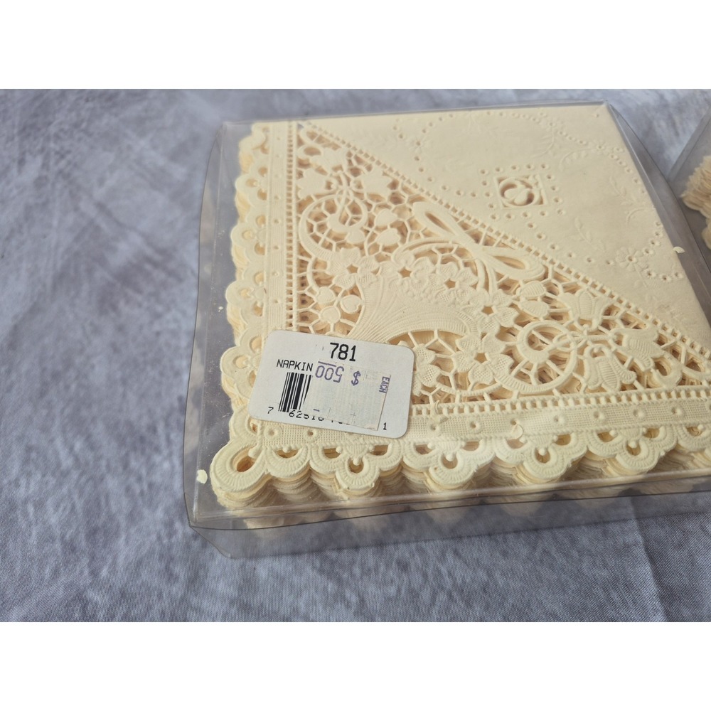 Vintage Doily Napkins " The Original Mary Jean Collection " In Original Package - Picture 4 of 14